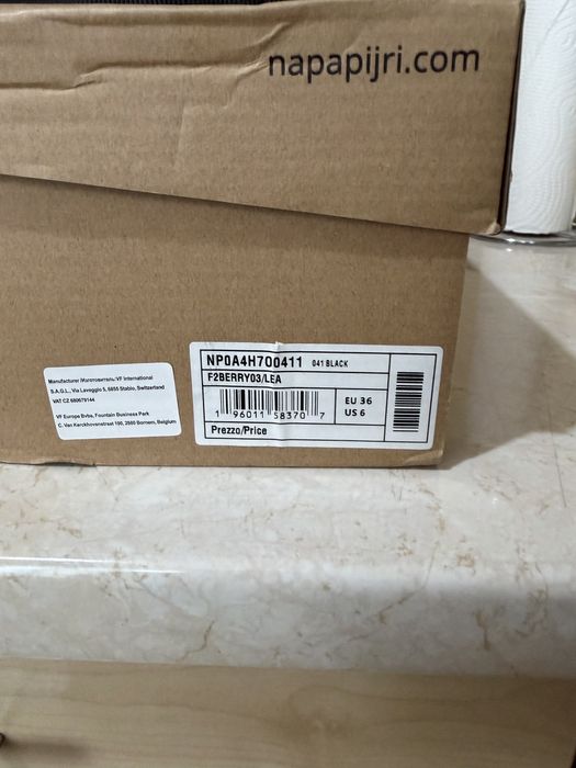 Ghete piele naturala Napapijri