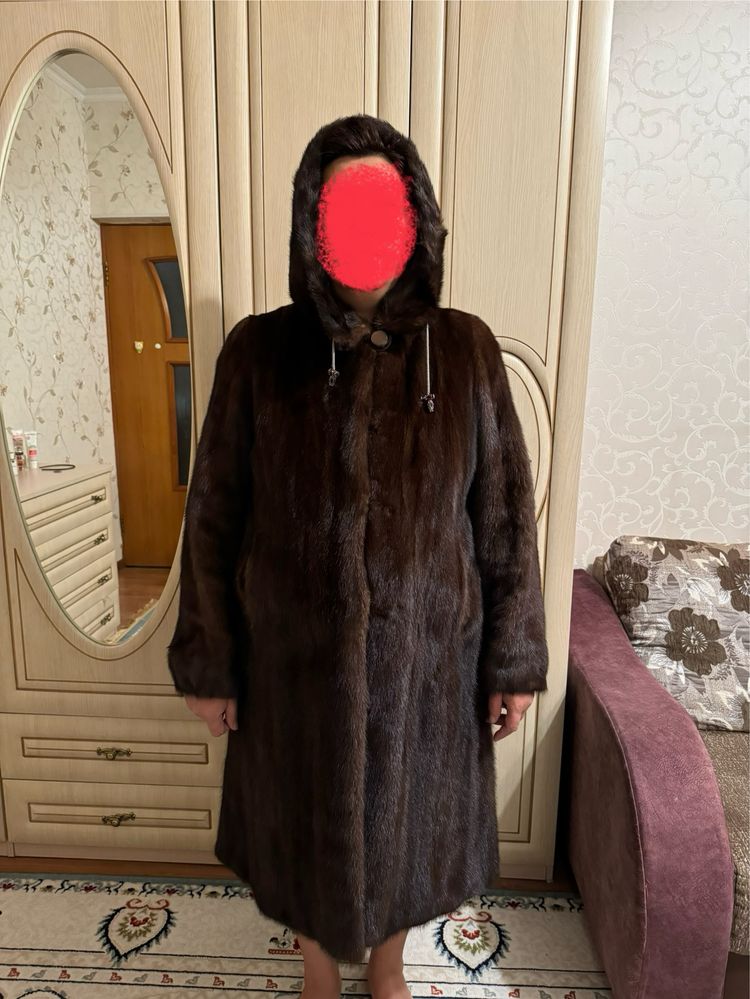 Продам норковую шубу