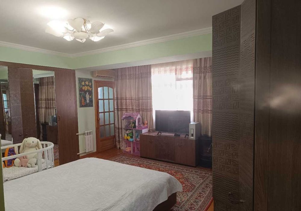 3 хонали квартира сотилади!!