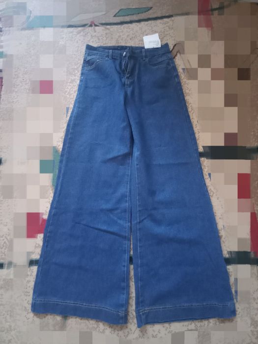 Женские новые джинсы