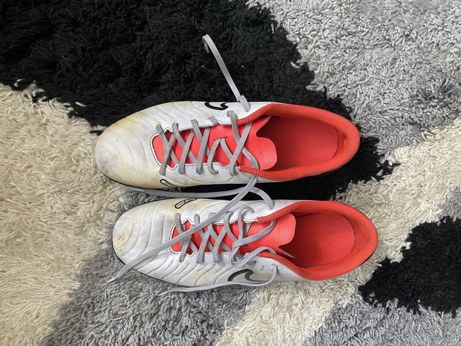 Стоножки Nike Tiempo