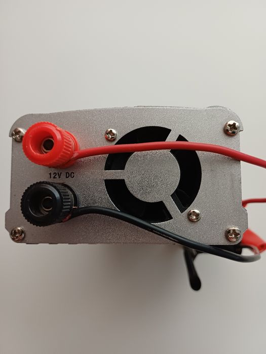 Продам Инвертор, измеритель давления в шинах, провода для прикуривания