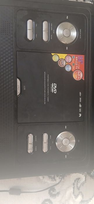 Eplutus portativ DVD pleer sotiladi!