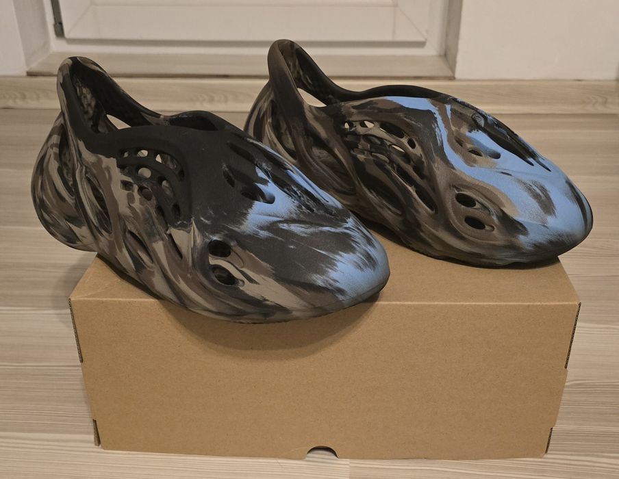 Yeezy Foam Runner Mx Cinder