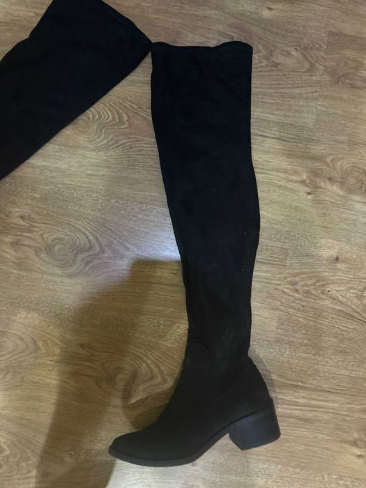 Черни чизми zara bershka