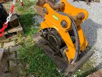 Placa Vibranta Noua Model BLK-04, Ptr.Buldoexcavator Si Excavtoare De La 4 La 7 Tone
