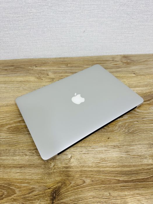 Недорого Macbook в идеальном состоянии