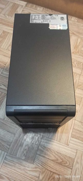 Настолен компютър Esprimo, 3.16 Ghz двуядрен, четец за карти