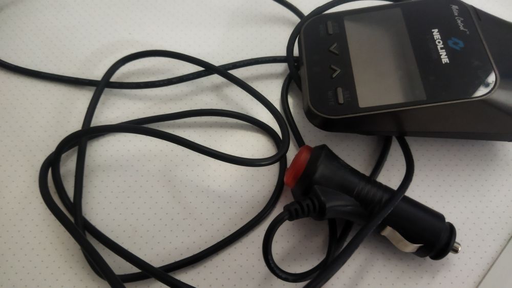 Продам антирадар NEOLINE отлично работает