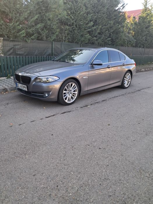 BMW 530 XDRIVE 2012  3 BUTOANE! Distr. Noua BMW. SERIA 7 Int