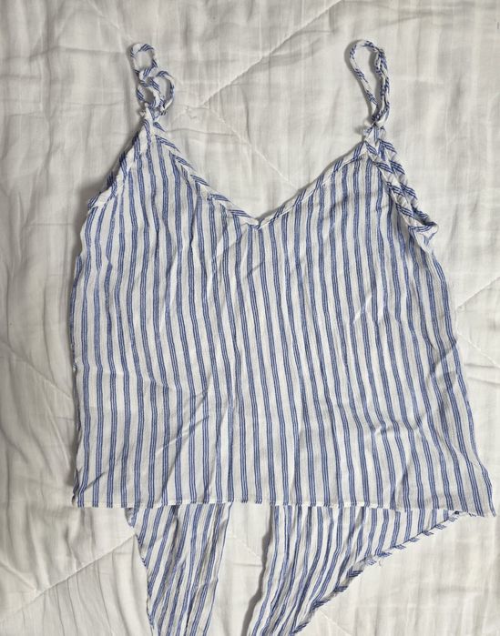 Дамски летен топ на H&M с копчета и връзки  - Размер XS