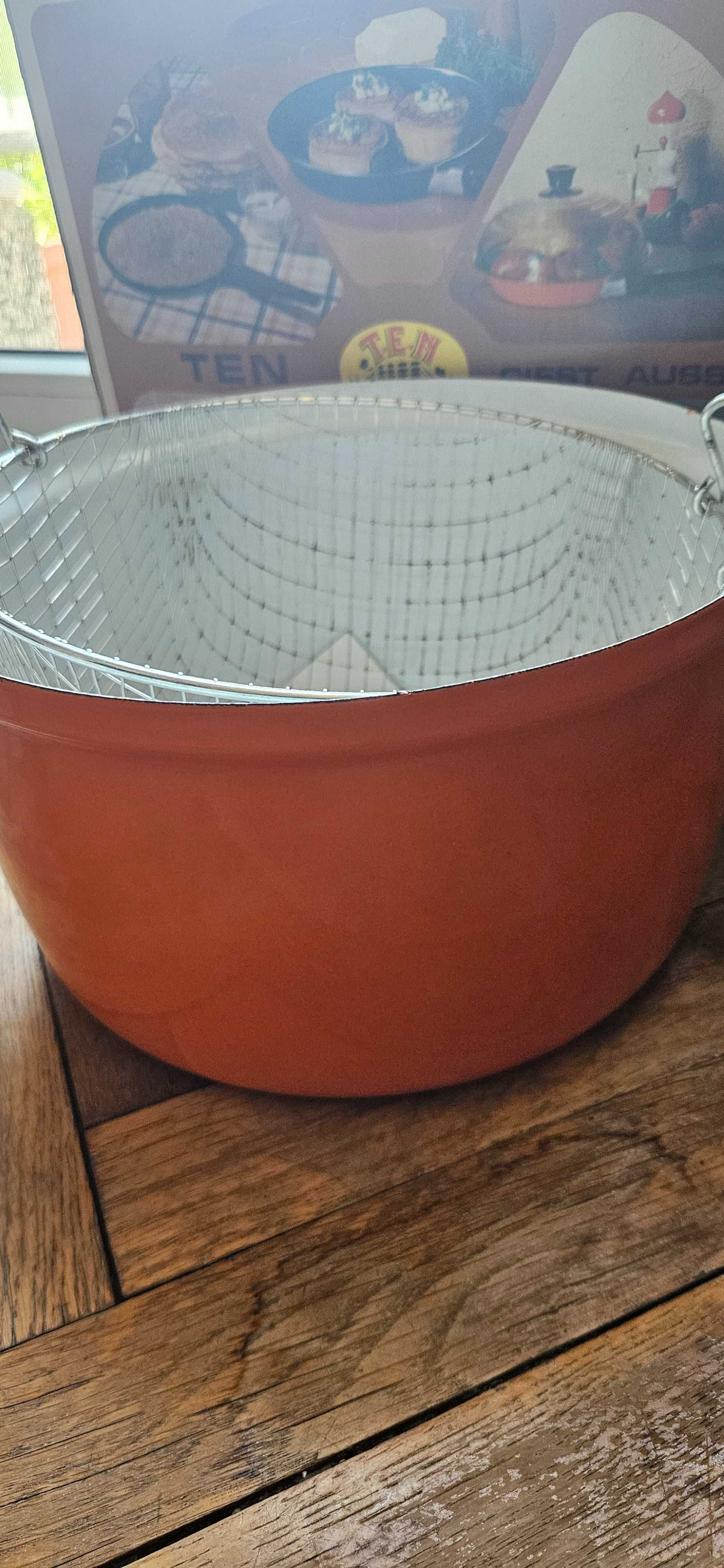 Нова Френска тенджера Friteuse Pyrex 6л