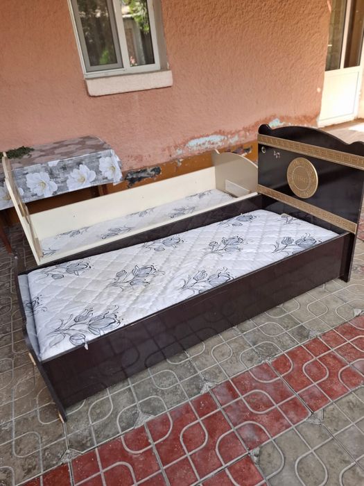 Bolalar uchun divan