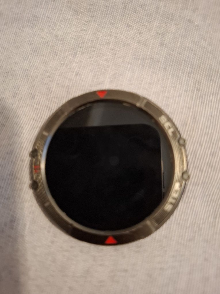 Display watch doua modele diferite