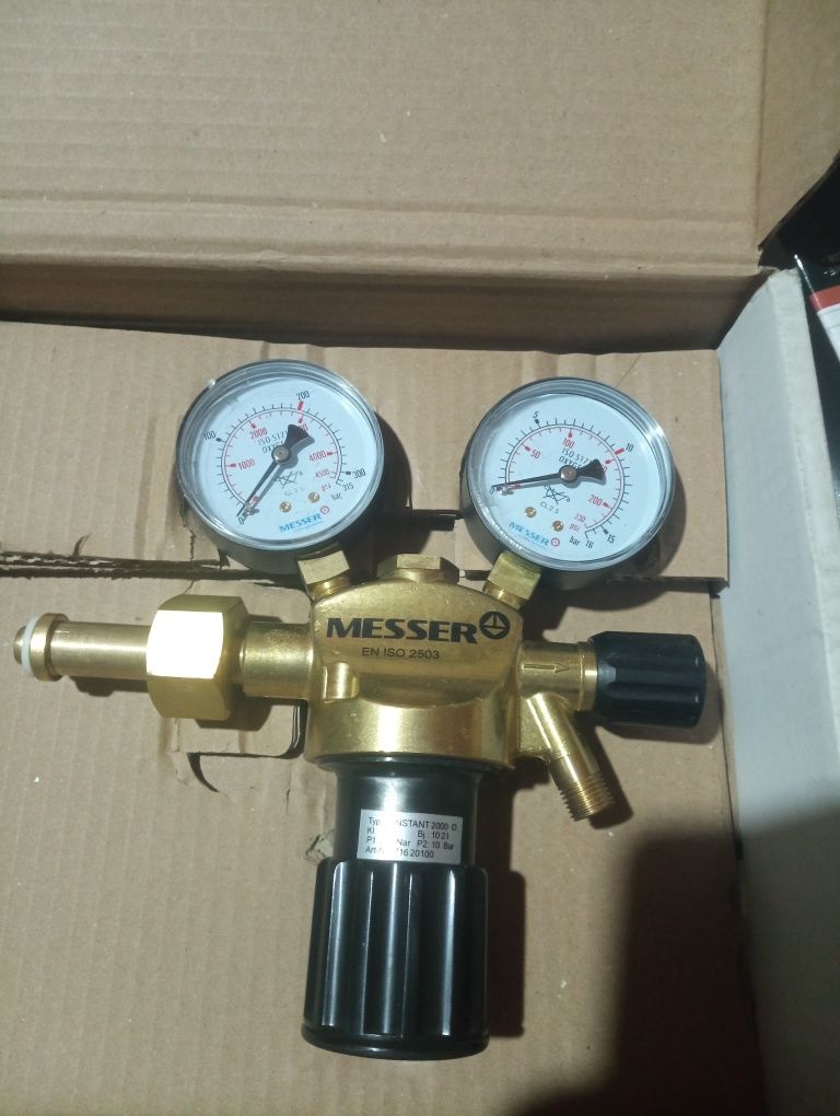 Редуктор кислородный CONSTANT 2000 О2 (10 бар) вх. G3/4"; вых