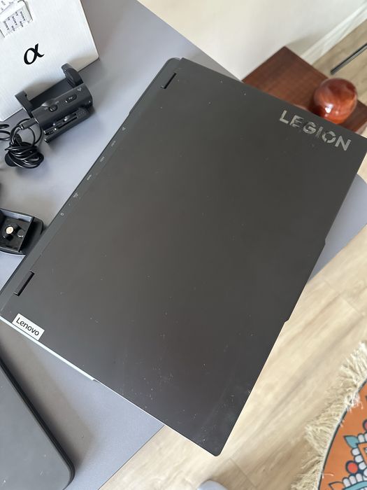 Продам новый Ноутбук Lenovo Legion Pro 5 16IRX8 16"