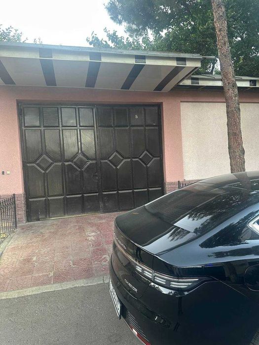 Минор метро 6 сотих ер майдонида жойлашган хонадон сотилади.