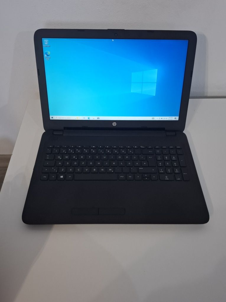 Laptop hp la 350 lei