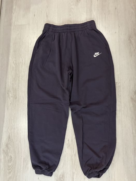 Спортен анцунг найк