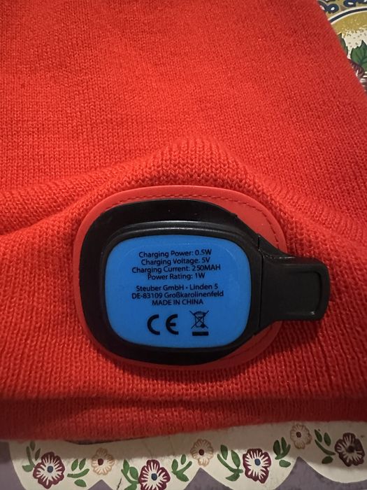 Светеща зимна шапка