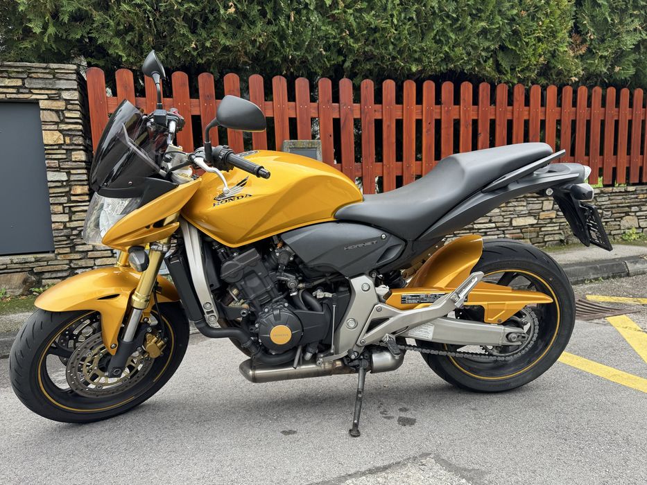 Honda hornet pc41