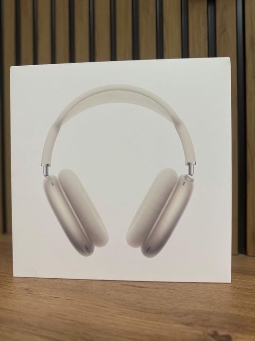 AirPods Max – Starlight (Model A3184)