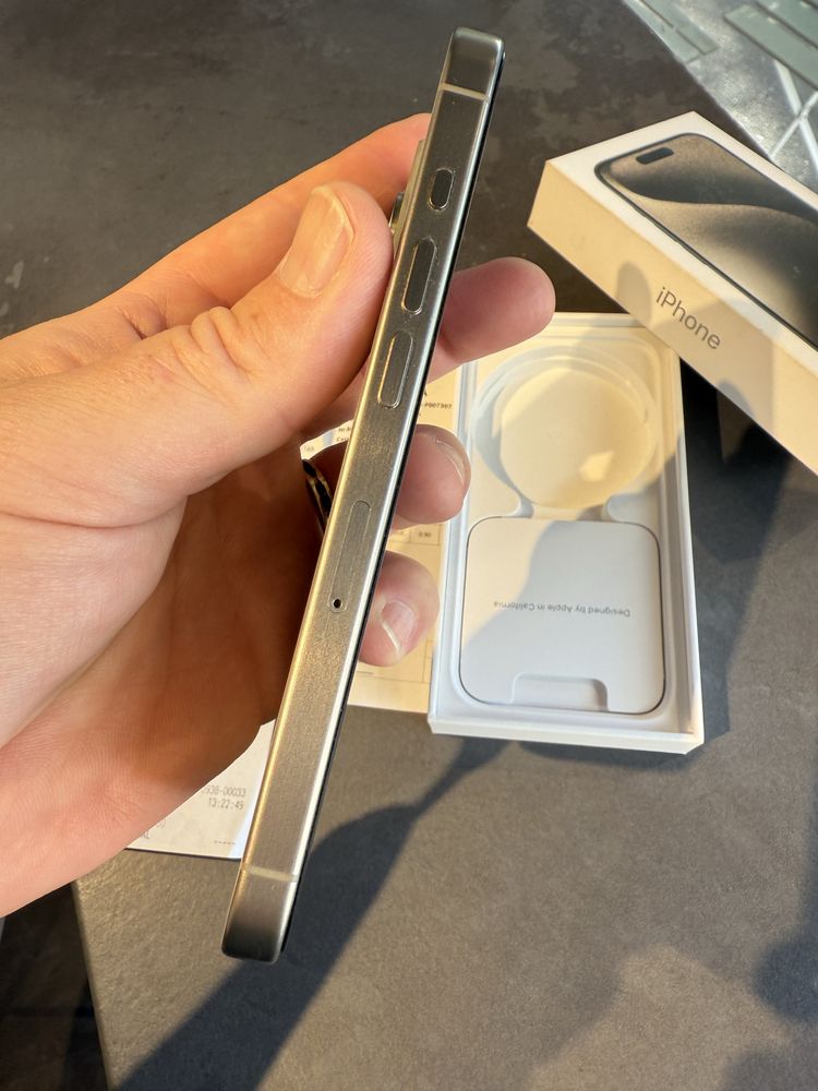 iPhone 15 Pro natural titanium 128Gb • ca NOU • baterie 96% • garantie