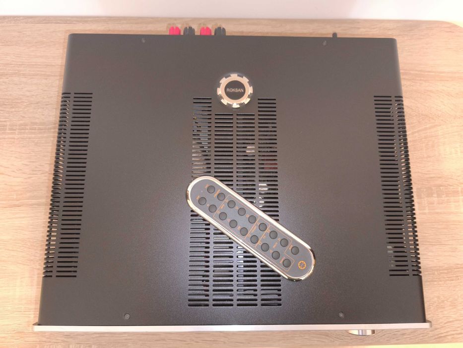 Amplificator intregrat Roksan K3 cu bluetooth si Roksan K3 CD player