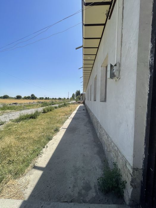 Uy sotiladi 14 sutik