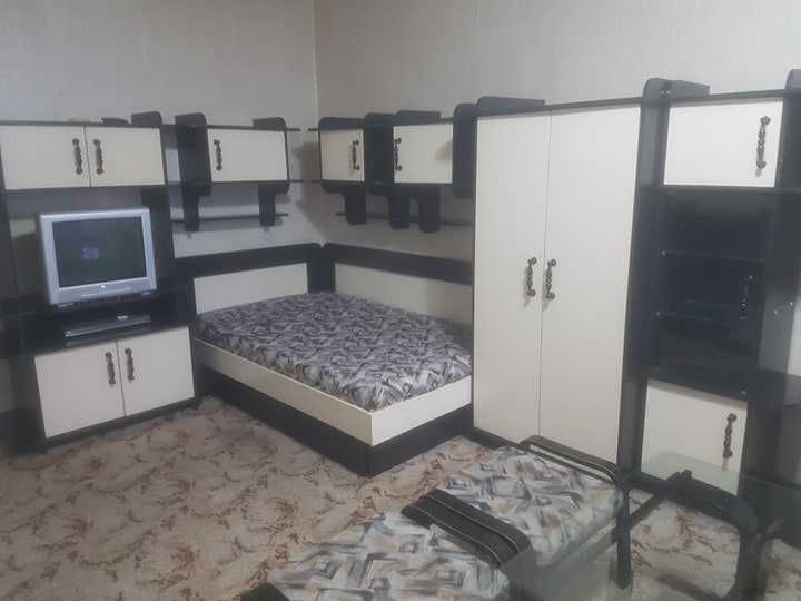 Дава се под наем Четиристаен апартамент в Бургас, Център - 95 кв.м за 225 € - Снимка #1