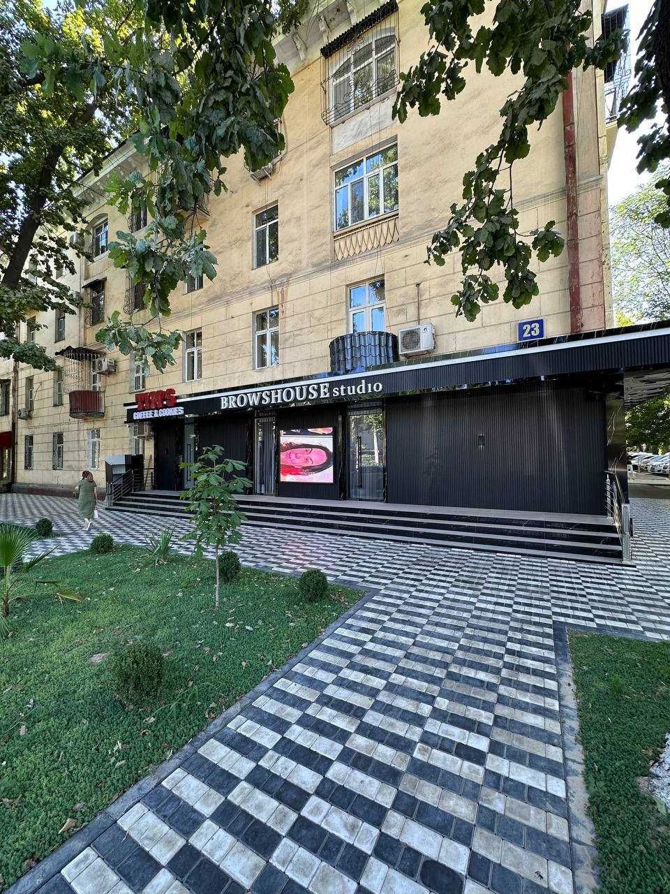 Продается Нежилое с арендатором (Кофе Тимс,Лазерная клиника, Магазин)