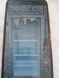 Срочно продам Витринный холодильник 250л.kleo