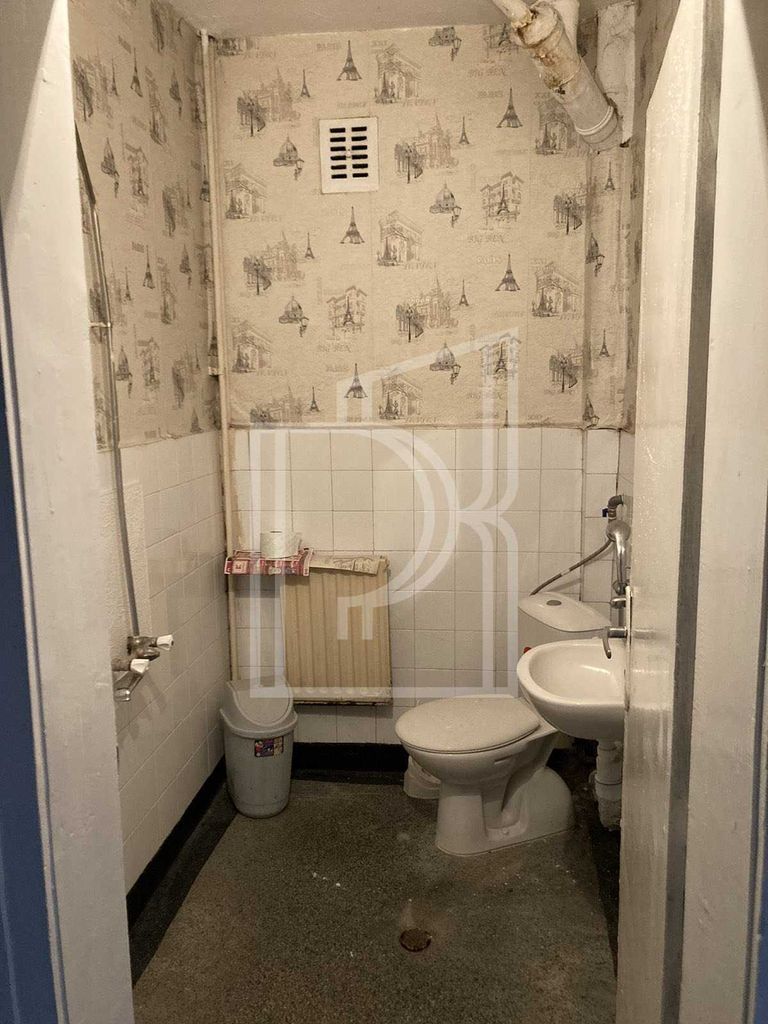 Продава се Тристаен апартамент в Хасково, Център - 66 кв.м за 999 €/кв.м - Снимка #4