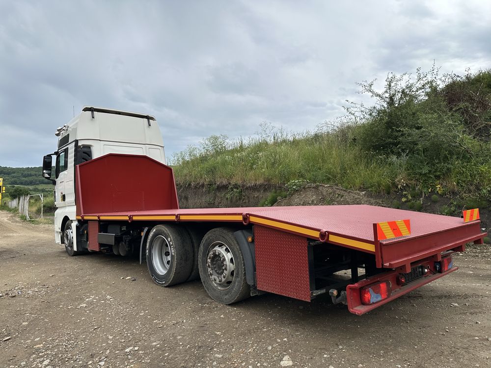 Vând MAN TGX 26.440 auto platformă transport utilaje