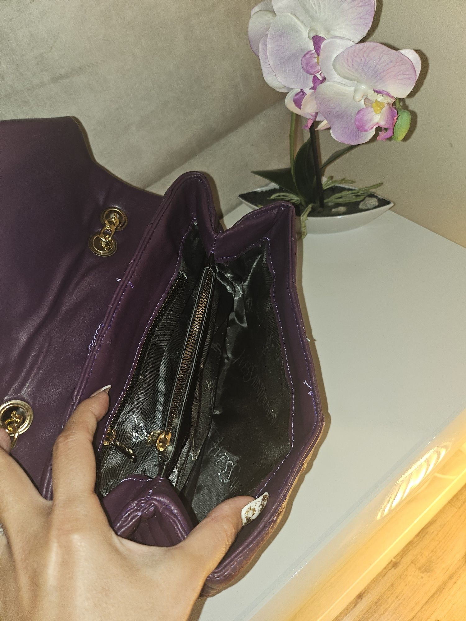 Чанти Djofra, Nikole, ysl   Guess,
