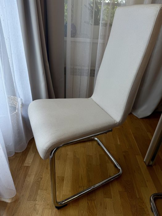 Трапезни столове