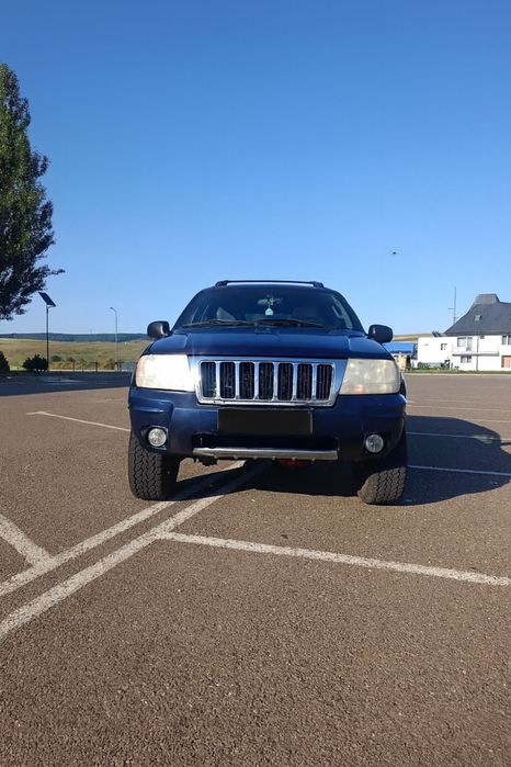 Jeep grand cherokee 2.7 AUTOUTILITAR 5  Vand sau schimb cu duster 4x4
