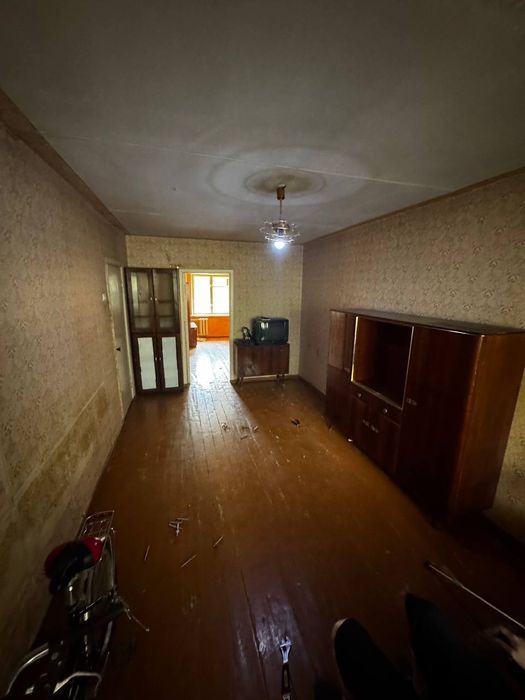 Продаётся 2/2/4 на Максим Горьком