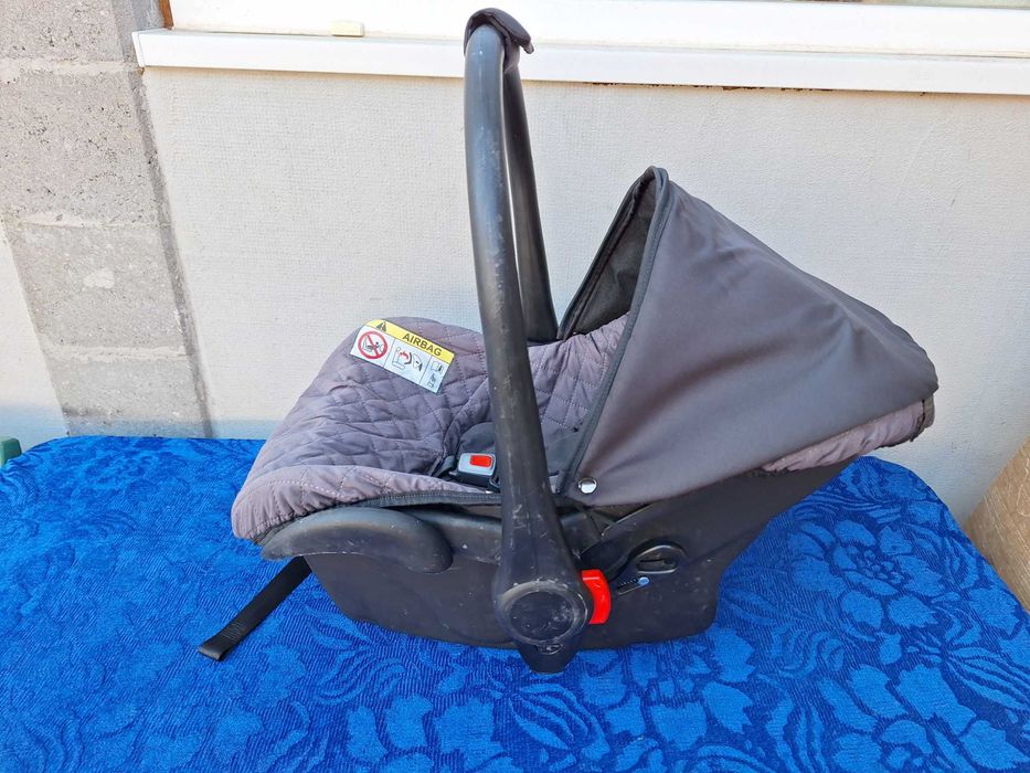 **Karwala Black One | scoica scaun auto copii 0 - 13 kg