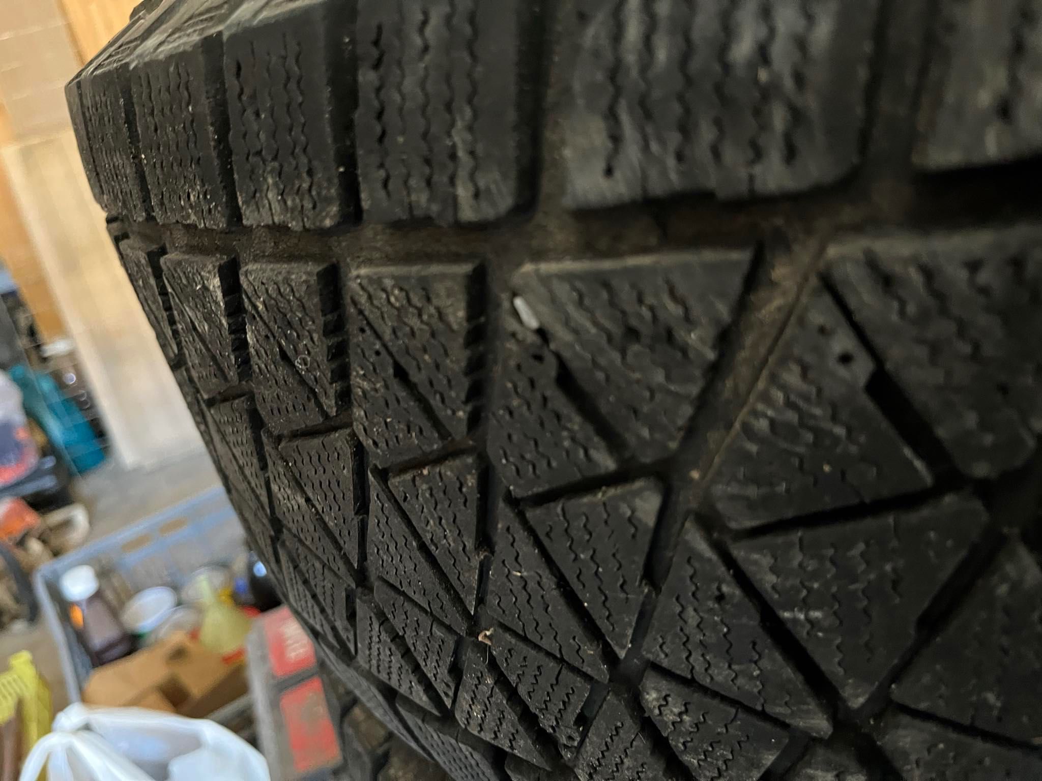 Гуми Bridgestone 265/65/17
