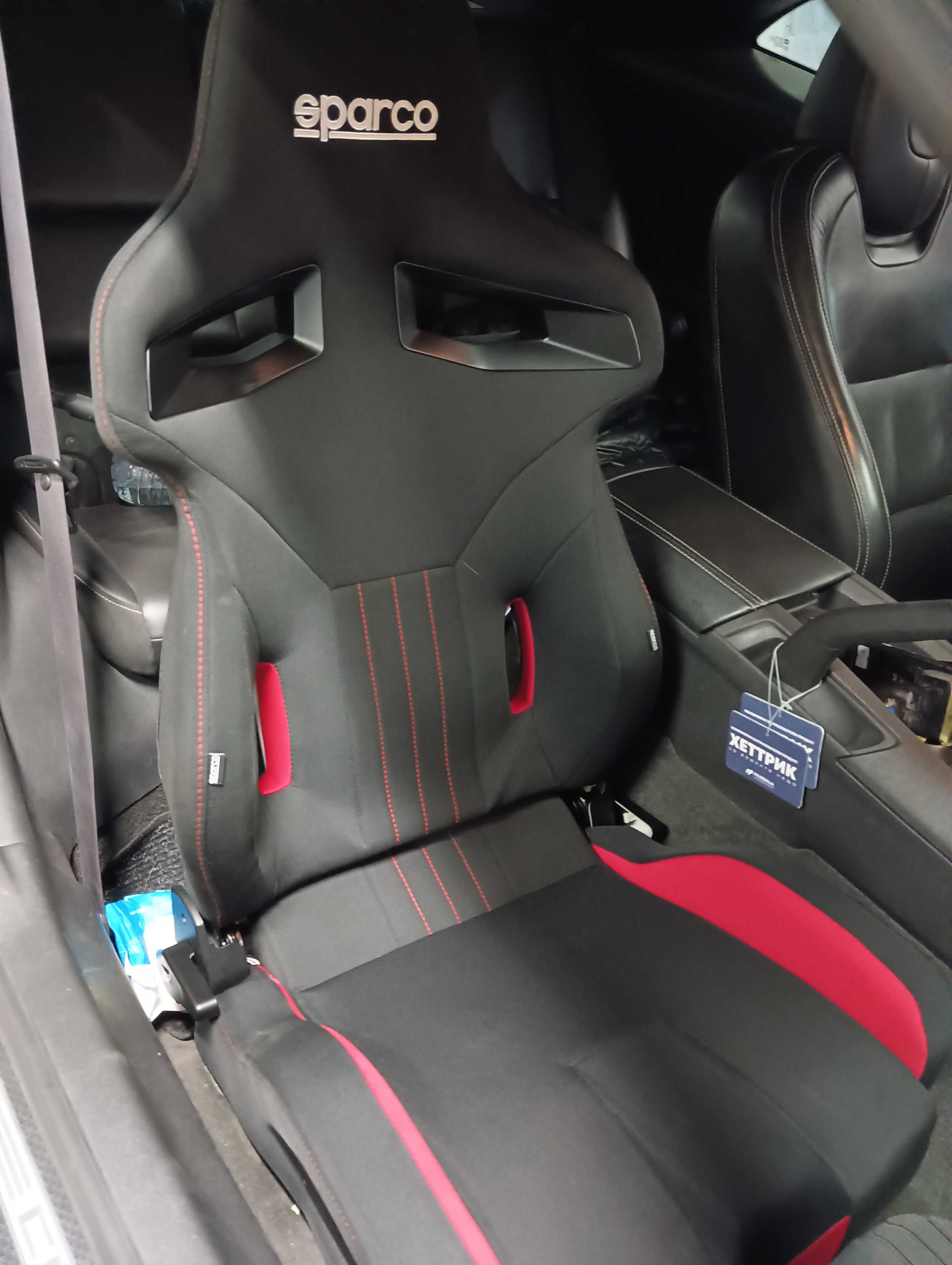 Спортни седалки SPARCO, качествени седалки от Германия,чисто нови