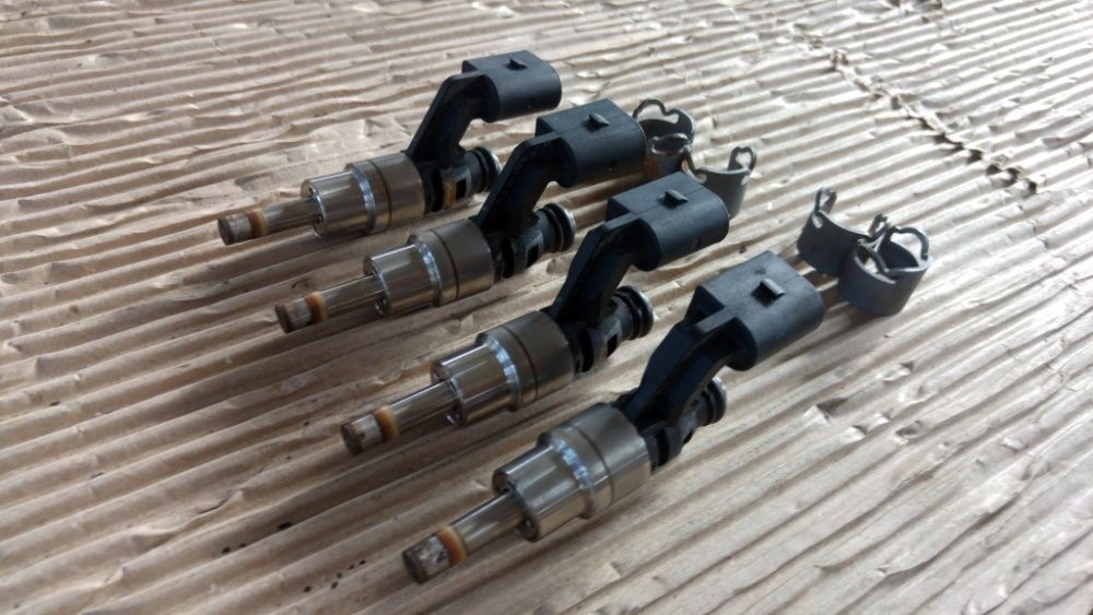 Injector Injectoare VW Bora Golf 4 Audi A2 1.6FSI Cod motor BAD 81kw