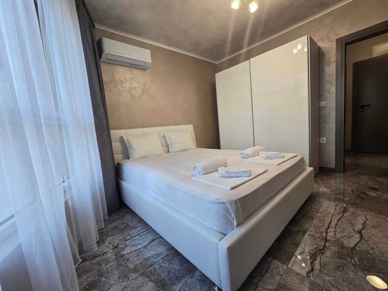 Продава се Двустаен апартамент в с. Равда, Област Бургас - 69 кв.м за 2073 €/кв.м - Снимка #14