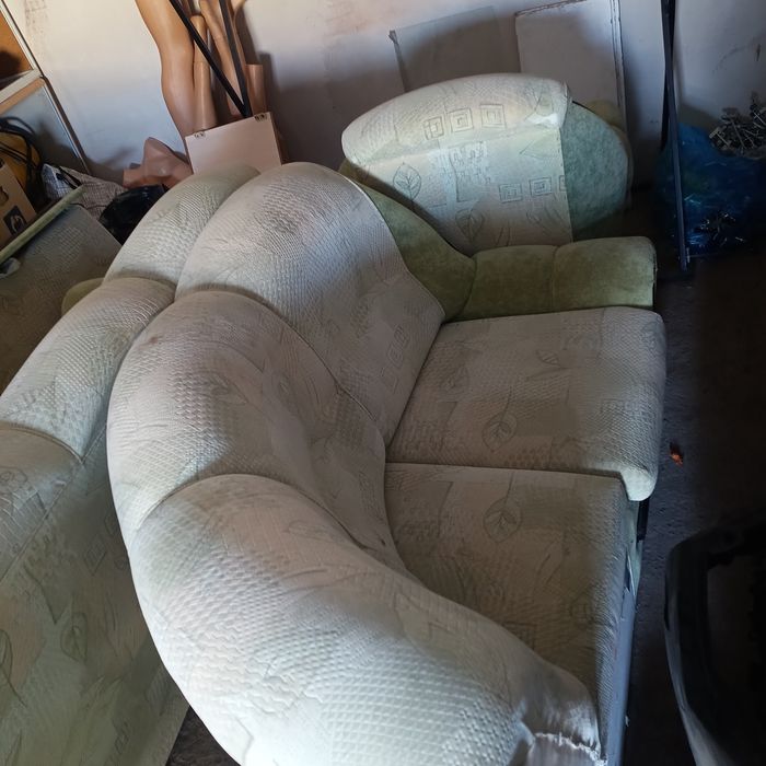 Мягкий уголок в хорошем состоянии