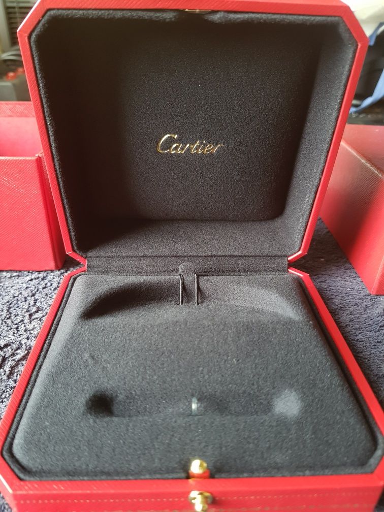 Cartier кутия за бижута гривна колие