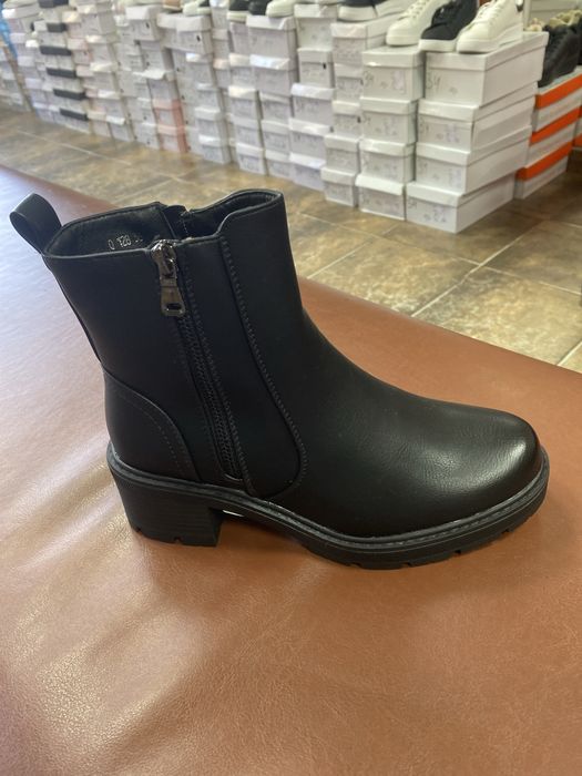 Дамски зимни боти