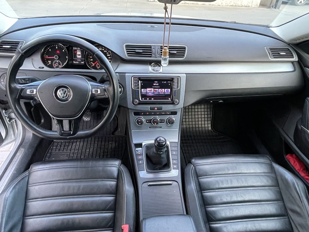 VW Passat CC 2.0 TDI 2012 | Navi MIB2 Română | Bord 3D | Cameră OEM