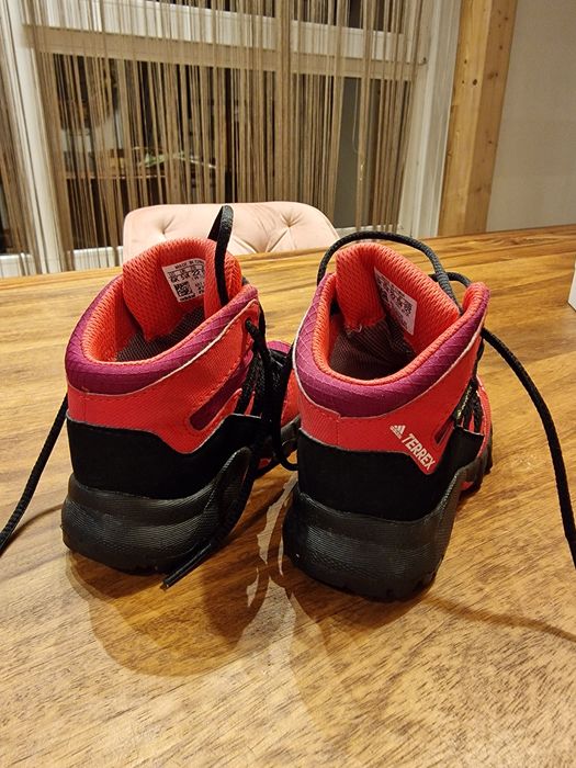 Vand ghete Adidas copii marimea 22