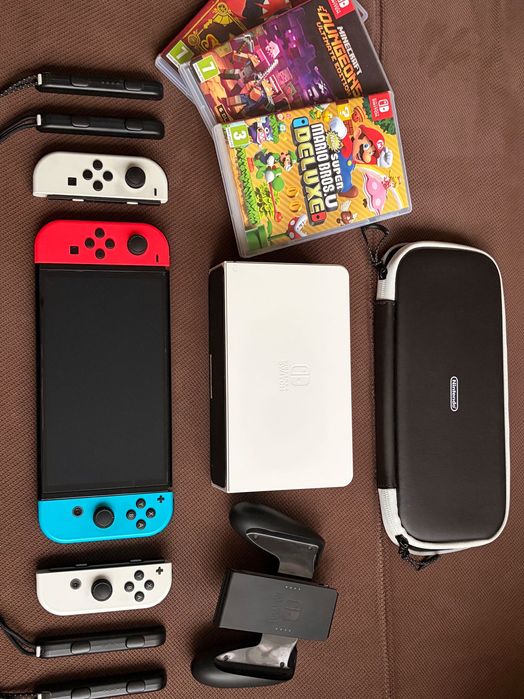 Vând Nintendo Switch