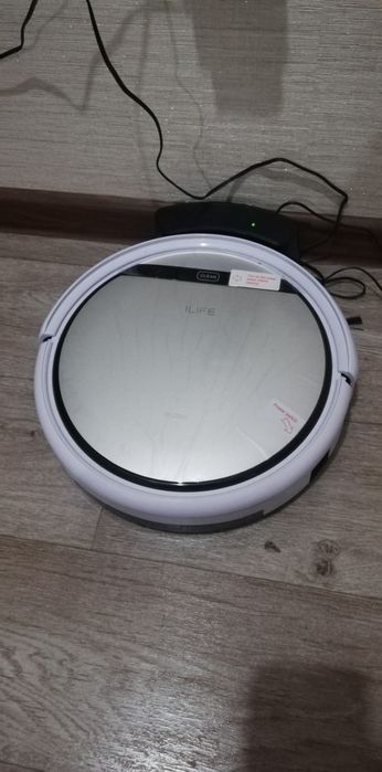 Продам робот пылесос